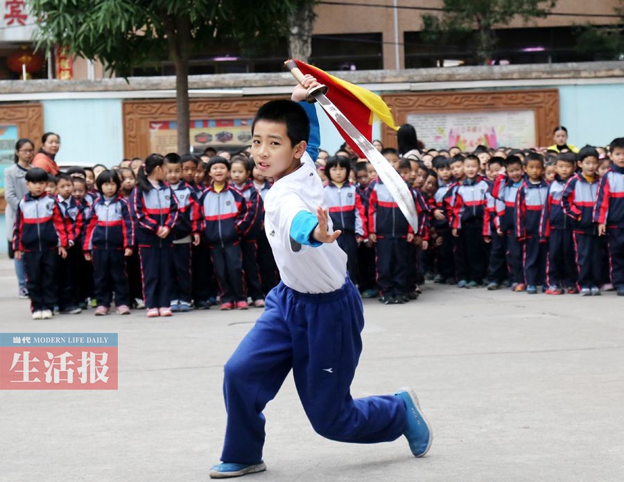直击南宁市中小学校开学首日 学校都在拼创意(图)