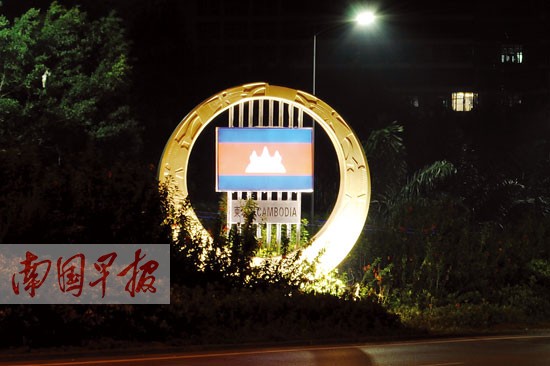 壮锦大道“10+1”国旗雕塑完成改造 展现广西元素