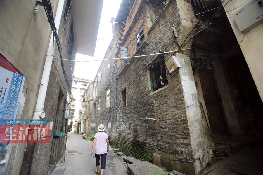 南宁老街老宅渐行渐远 旧城改造能否留下乡愁?