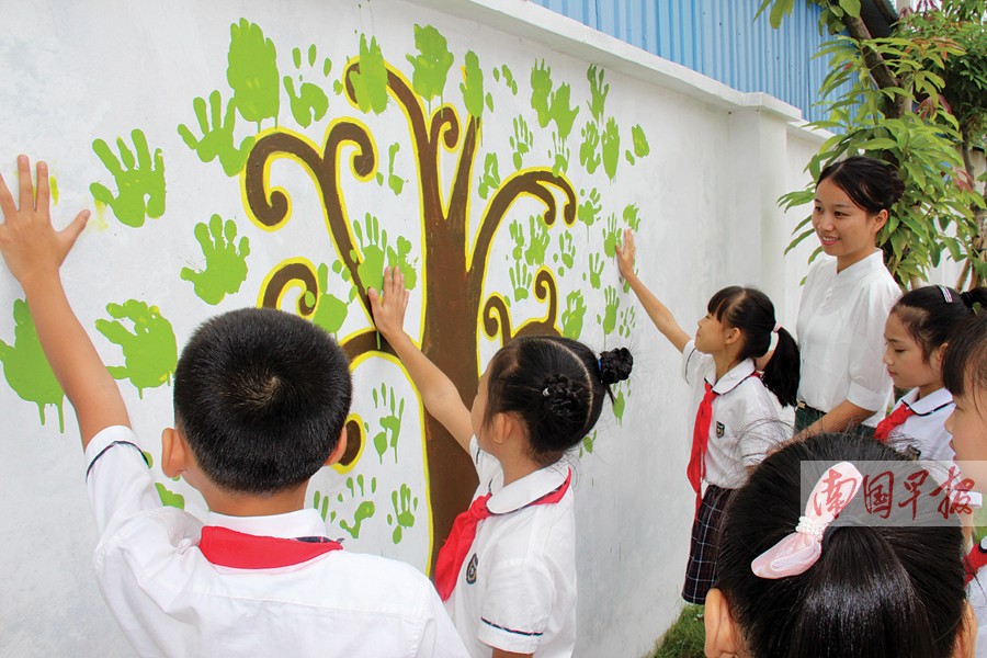 南宁市各中小学迎来开学第一天 开学典礼各具特色