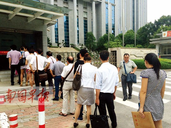 南宁部分法院登记立案排队 相关法院解释原因(图)